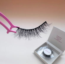 Load image into Gallery viewer, Vixen